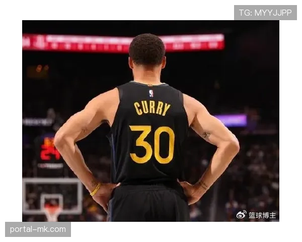 勇士球员库里NBA杯右腿股四头肌挫伤离场 赛后接受进一步检查